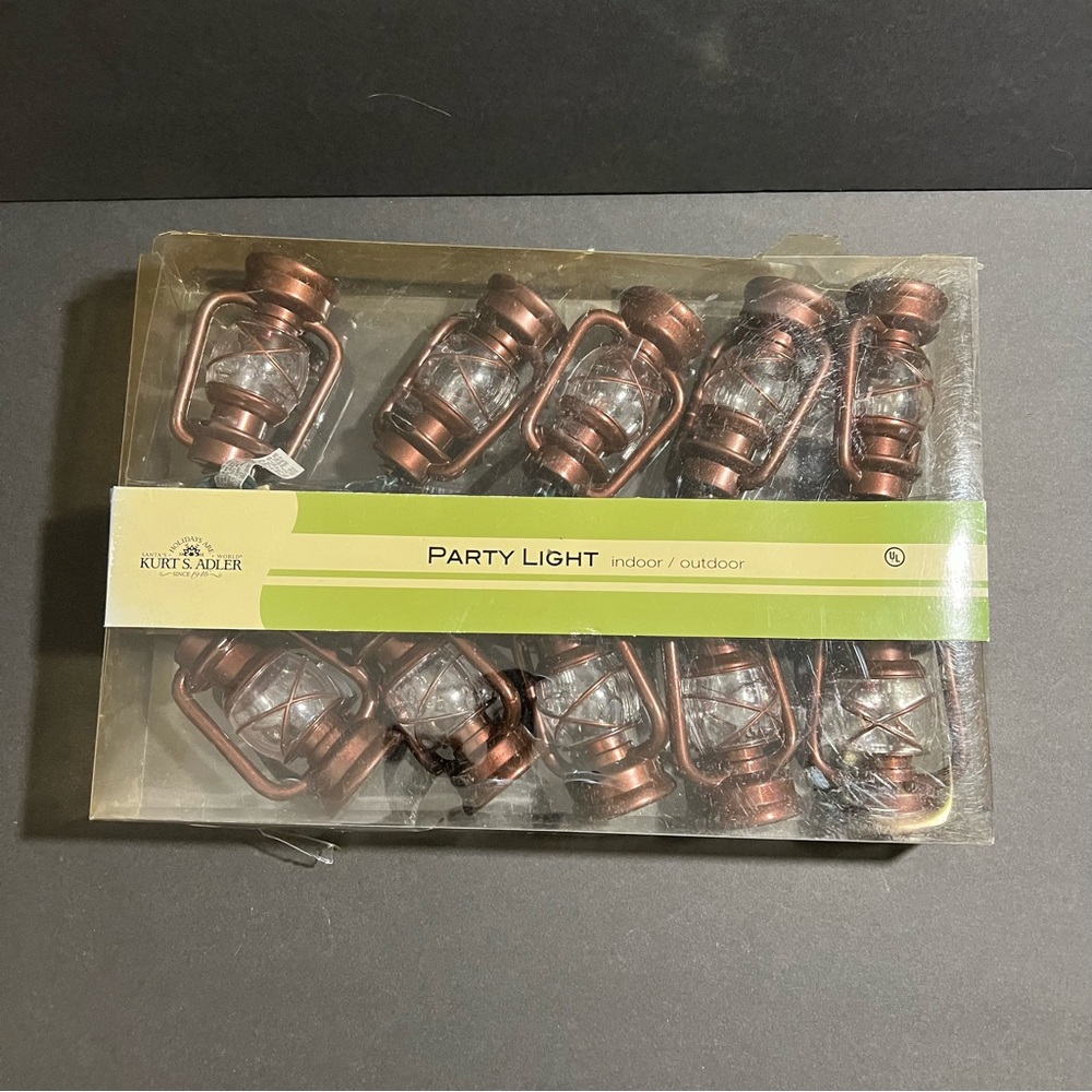 Kurt S. Adler Lantern String Lights (10 Lights); Indoor/Outdoor, New, Works